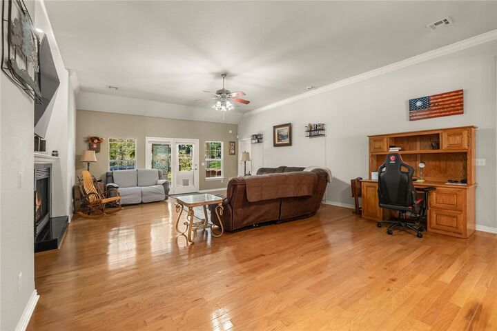 Property Photo:  4 Winfield Lane  AR 72714 