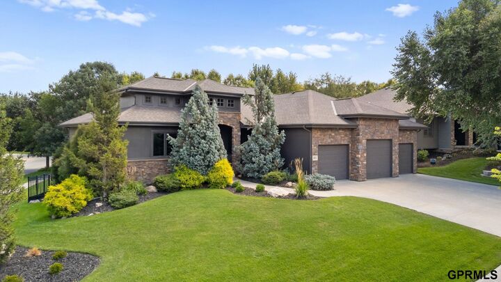 Property Photo:  3211 S 184th Terrace  NE 68130 