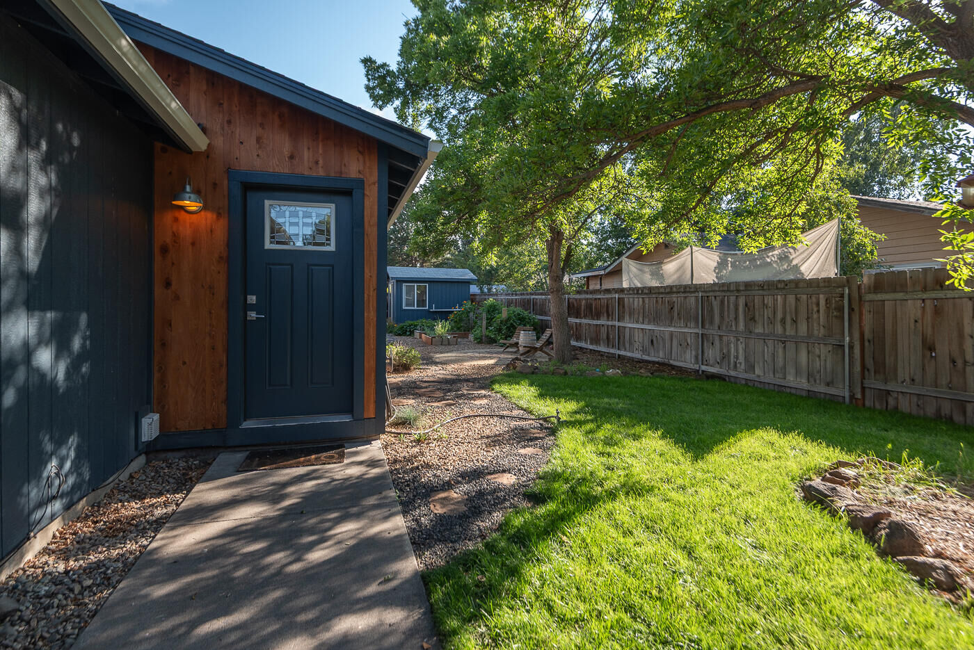 Property Photo: 2526 SW Salmon Avenue OR 97756