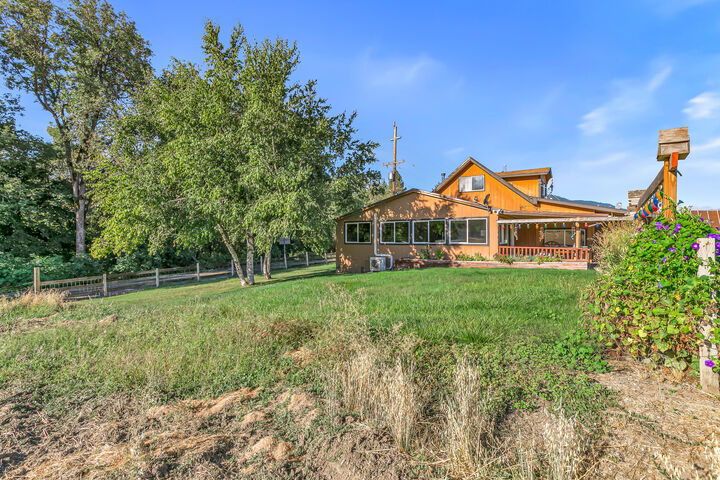 13990 N Applegate Road  Grants Pass OR 97527 photo