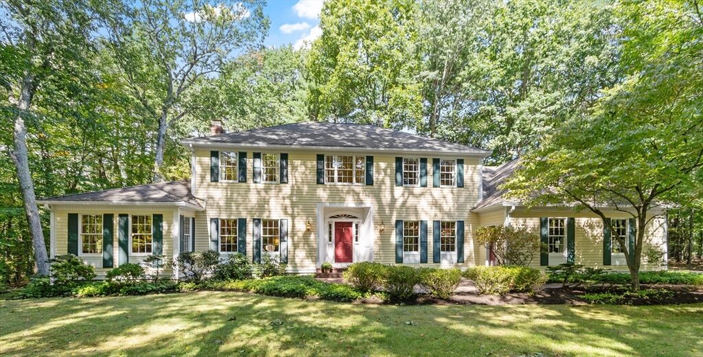Property Photo:  10 Wingate Ln  MA 01720 