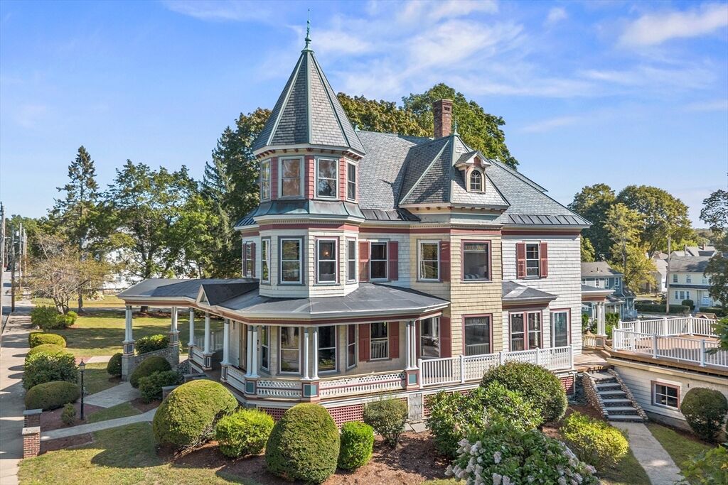 Property Photo:  7 O'Neil St  MA 01749 