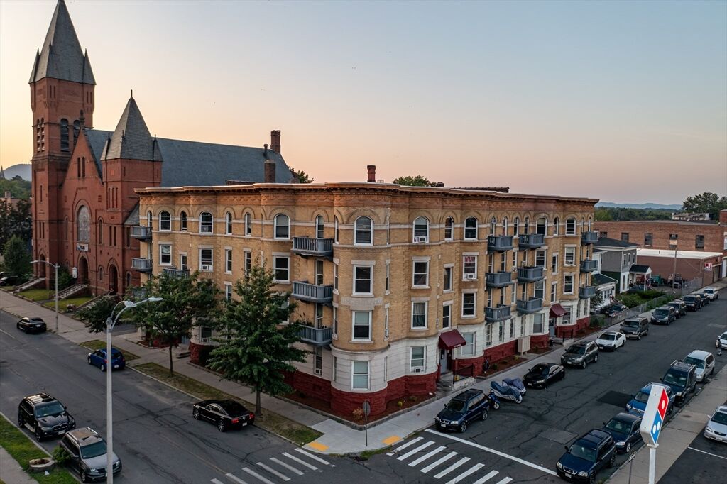Property Photo:  173 Elm Street 2lc  MA 01040 