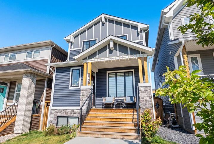 Property Photo:  145 Lucas Crescent NW  AB T3P 1M6 