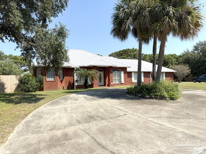 Property Photo:  6844 Perch St  FL 32566 