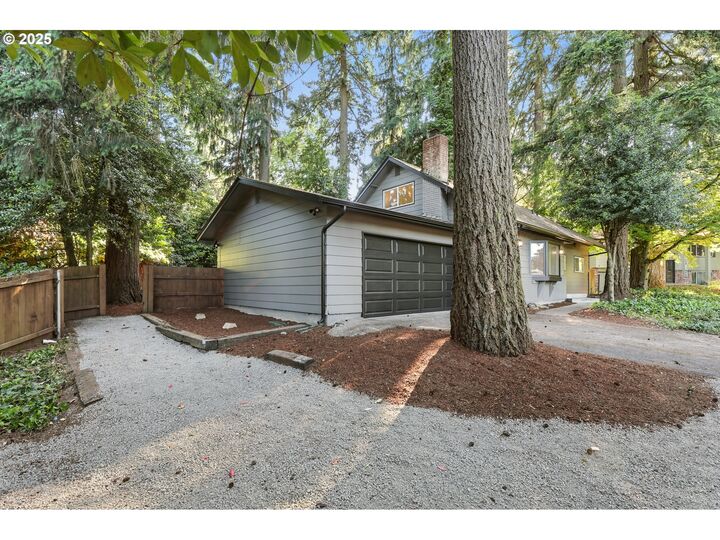 Property Photo:  8003 NE 87th Ave  WA 98662 