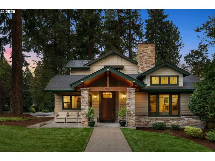 767 10th St  Lake Oswego OR 97034 photo