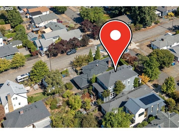 Property Photo:  6227 N Wilbur Ave  OR 97217