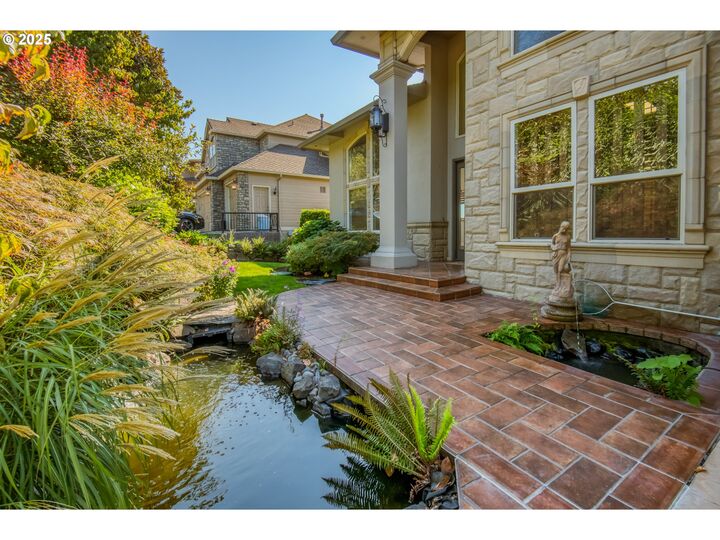 Property Photo: 4907 NW Highpoint Dr WA 98607