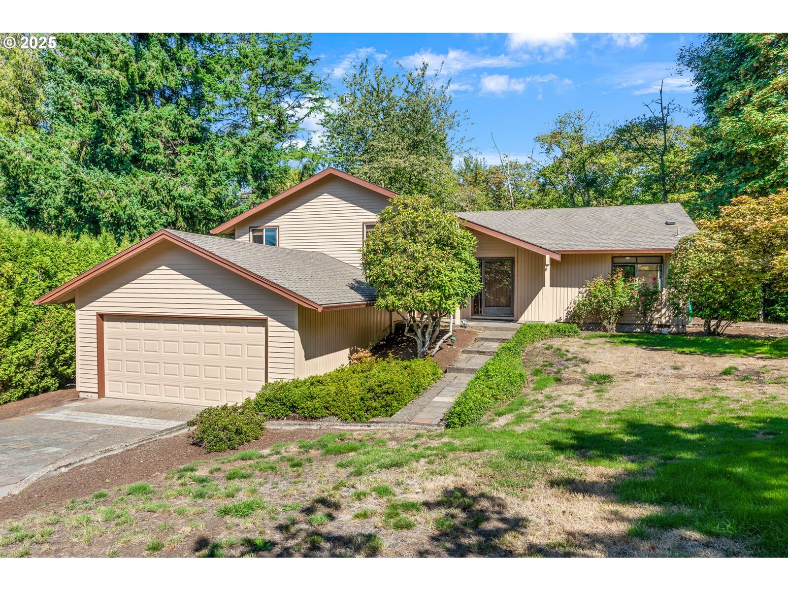 Property Photo:  350 NW 87th Ave  OR 97229 