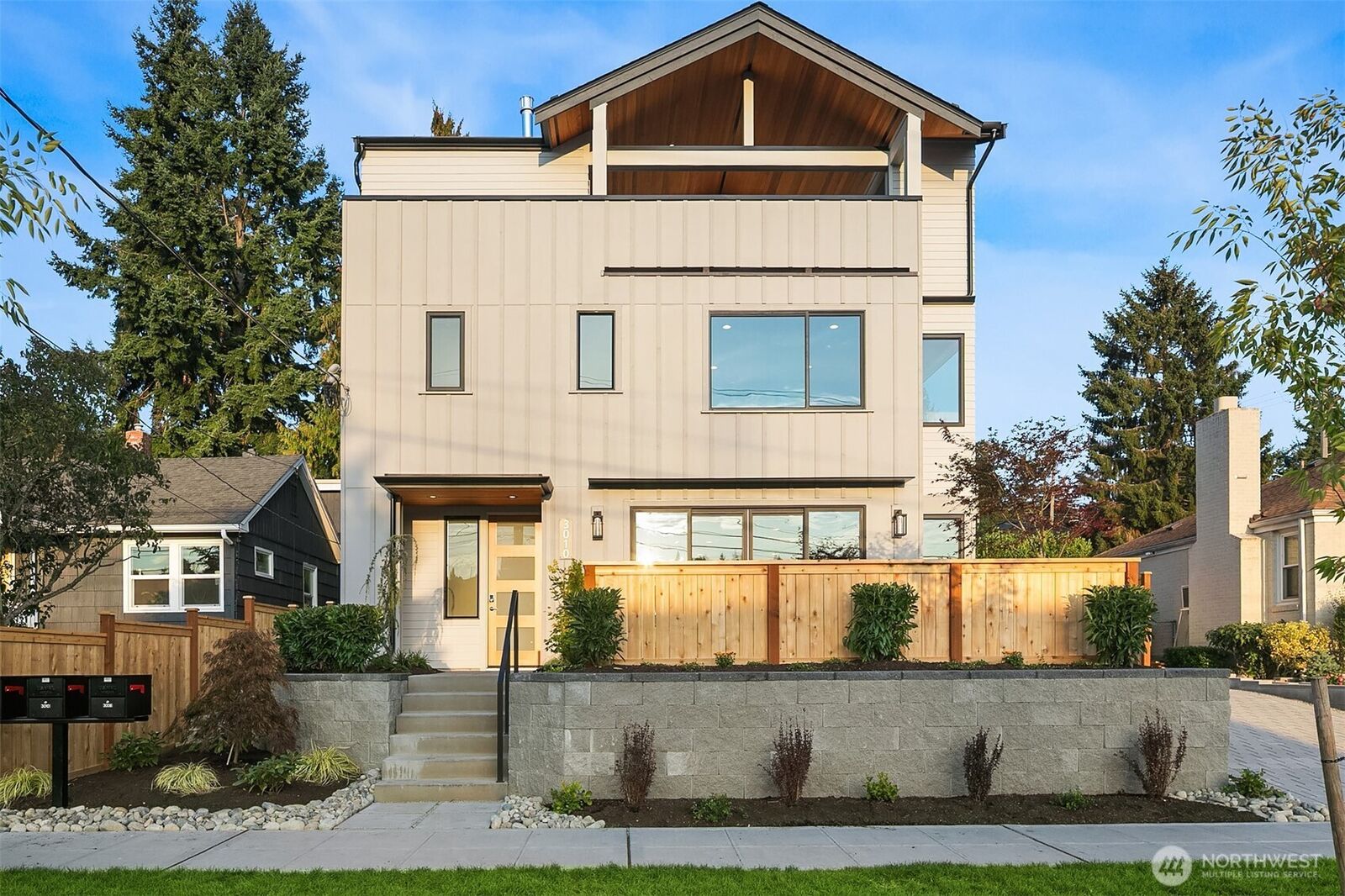 Property Photo:  3010  32nd Avenue W  WA 98199 