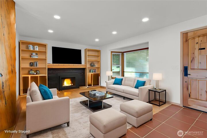 Property Photo:  20204  9th Avenue S  WA 98198 