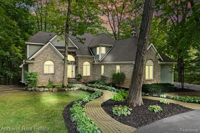 Property Photo: 9128 Kelly Lake Drive MI 48348