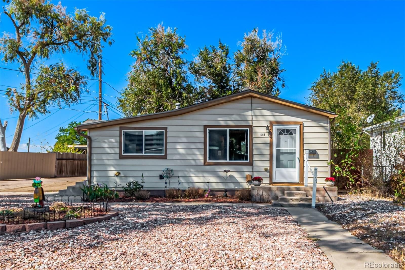 Property Photo: 315 Madison Street CO 80601