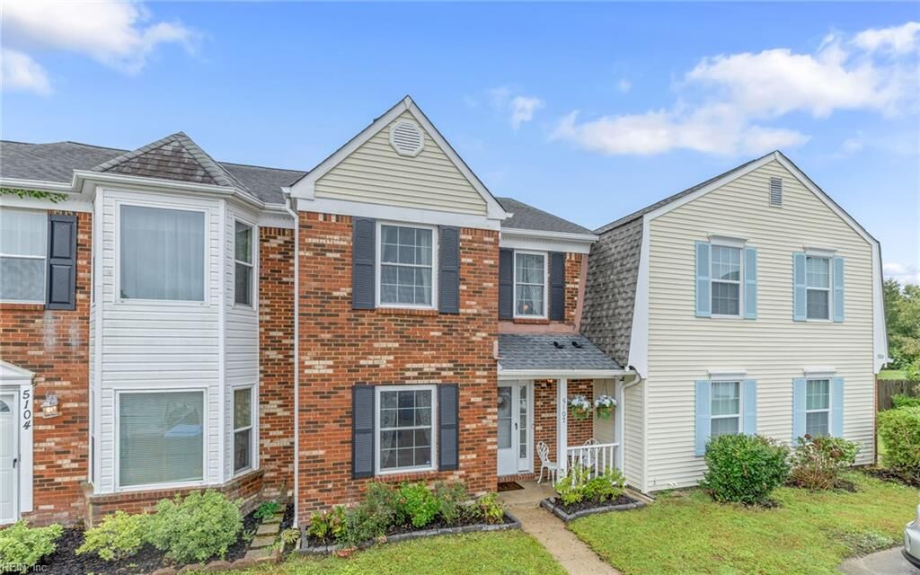 Property Photo: 5102 Settlers Park Dr VA 23464