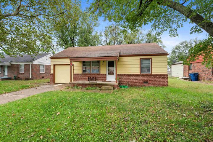 Property Photo:  626 S Drury Lane  KS 67207 