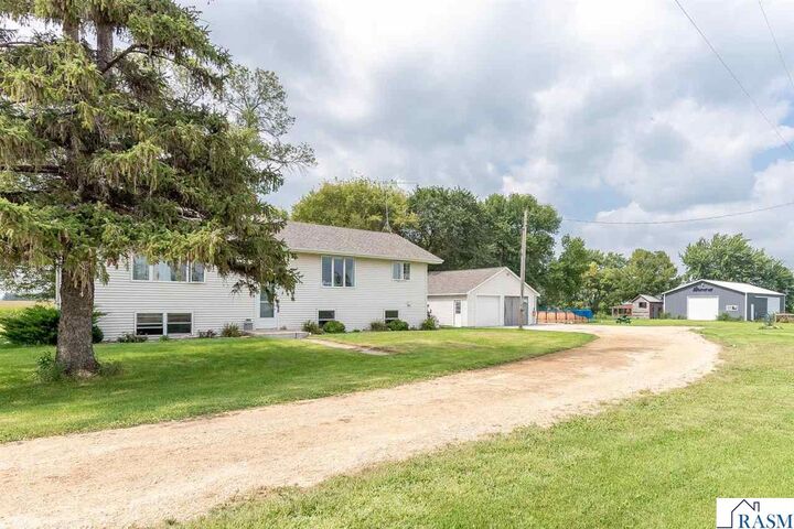 Property Photo:  37658 410th Street  MN 56082 