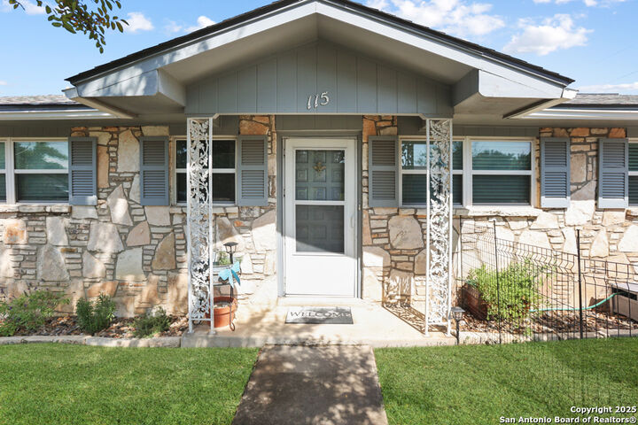 Property Photo:  115 Village  TX 78028 