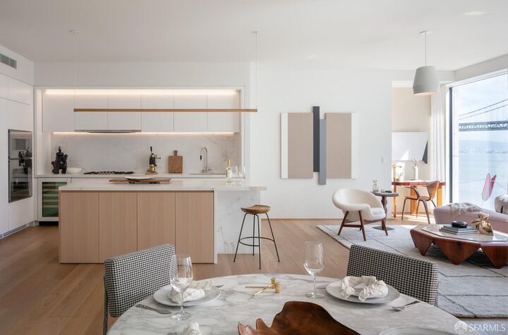 Property Photo: 1 Steuart Lane 803 CA 94105
