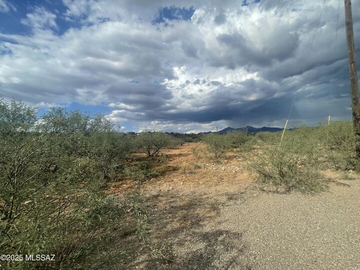 Property Photo: 162 Sur Court 46 AZ 85648