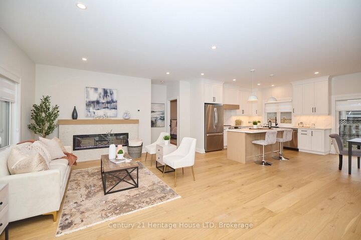 Property Photo:  4 Meteor Street  ON L2S 2T1