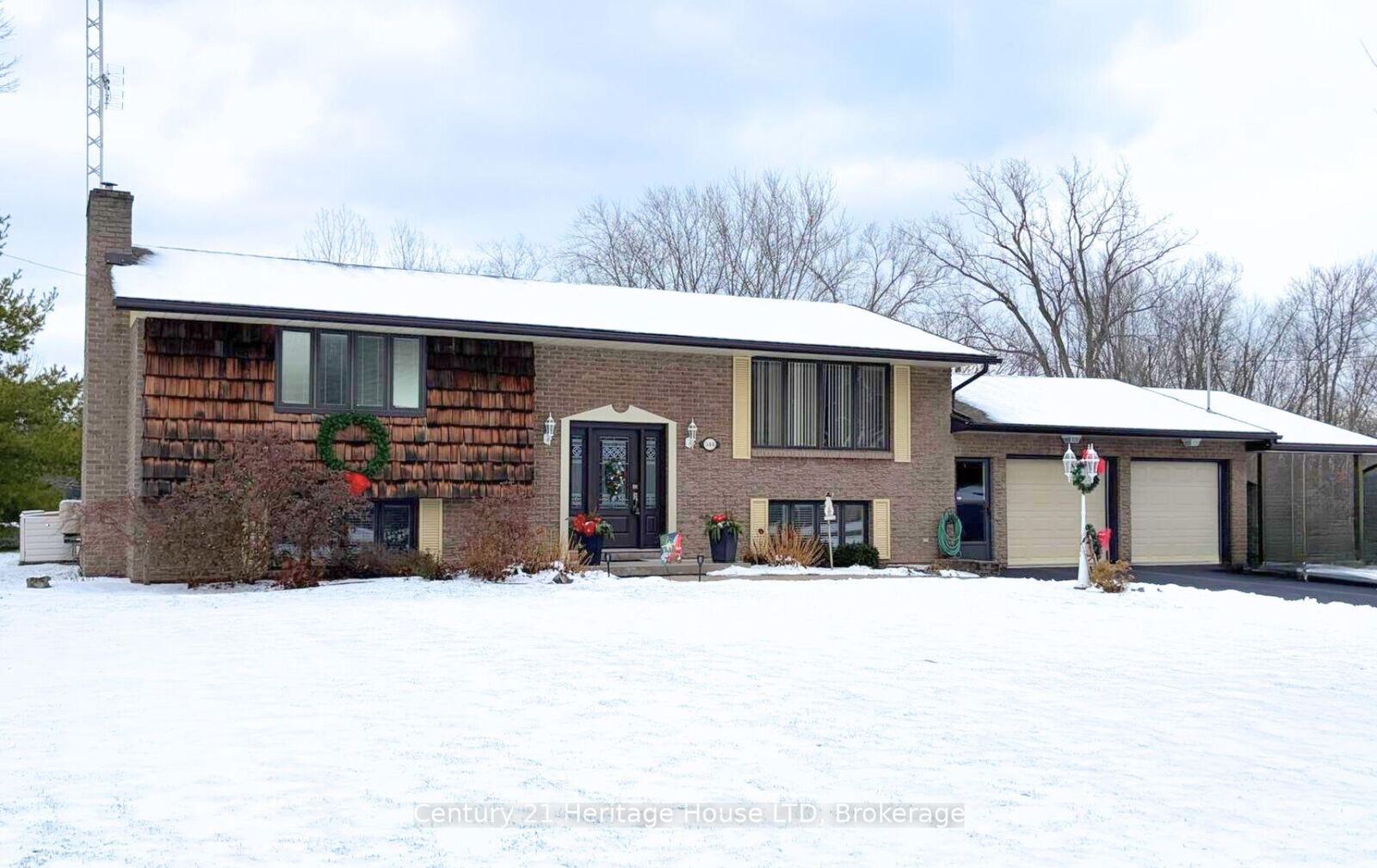 Property Photo: 544 Rosehill Road ON L2A 5M4