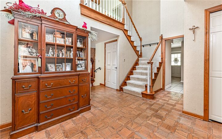Property Photo:  4267 Laurel Ridge Dr  PA 15101 