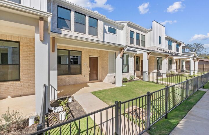 Property Photo: 1280 E Main Street 602 TX 78664