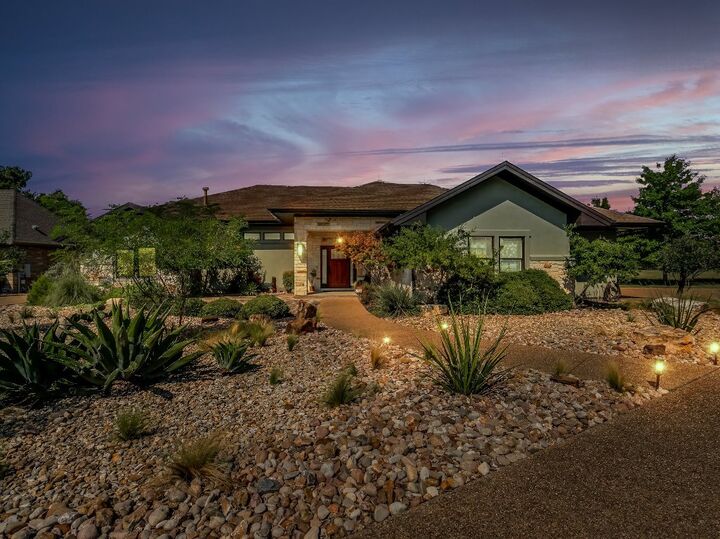 Property Photo: 102 Potter Lane TX 78633