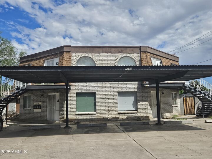 Property Photo:  1146 E 2nd Street  AZ 85203 