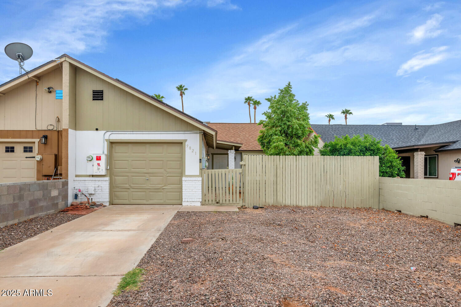 Property Photo: 9821 E Birchwood Avenue AZ 85208