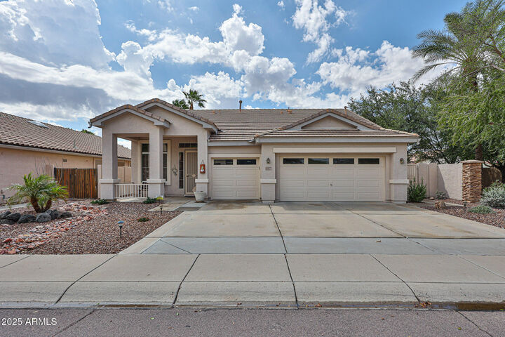 Property Photo:  6987 W Potter Drive  AZ 85308 