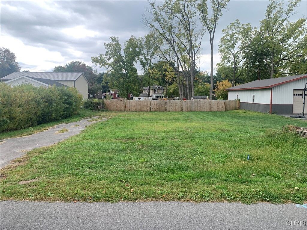 Property Photo:  94 E Oneida Street  NY 13027 