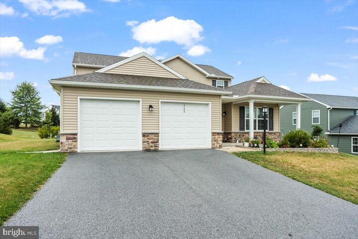 Property Photo:  206 Eagle Road  PA 17019 