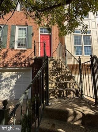 Property Photo:  9404 Regency Crest Drive  VA 22181 