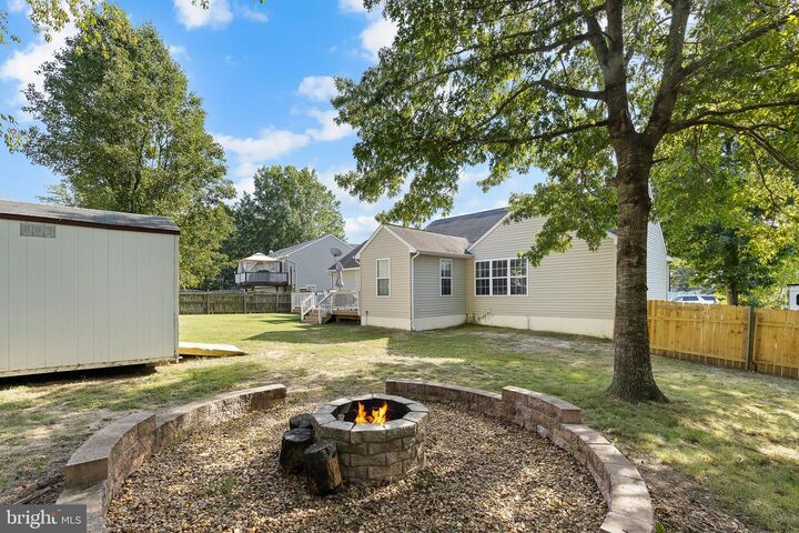Property Photo: 8711 Forest Glen Circle VA 22407