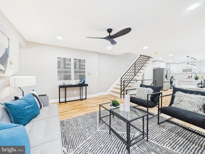 503 E Walnut Lane  Philadelphia PA 19144 photo