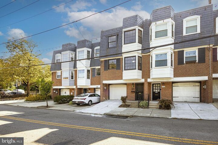 538 W Queen Lane  Philadelphia PA 19144 photo