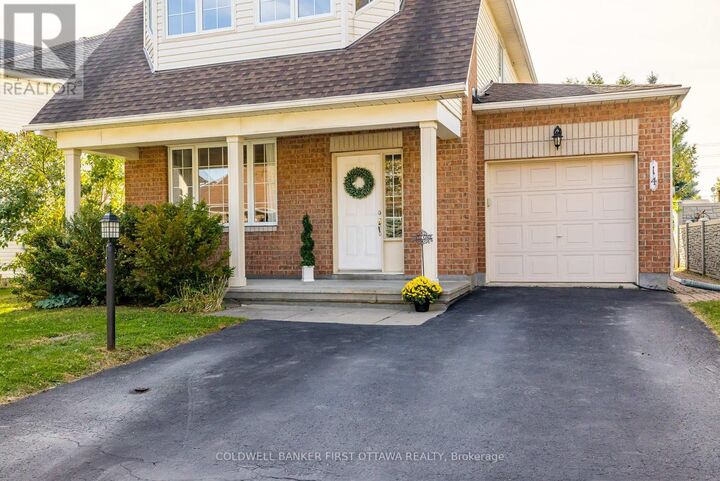 Photo de la propriété:  14 Vistapointe Drive  ON K2G 6N5 