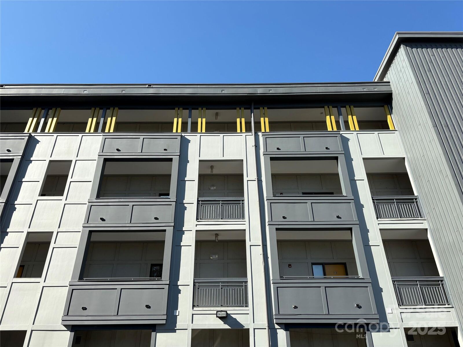 Property Photo:  514 W 10th Street 304  NC 28202 