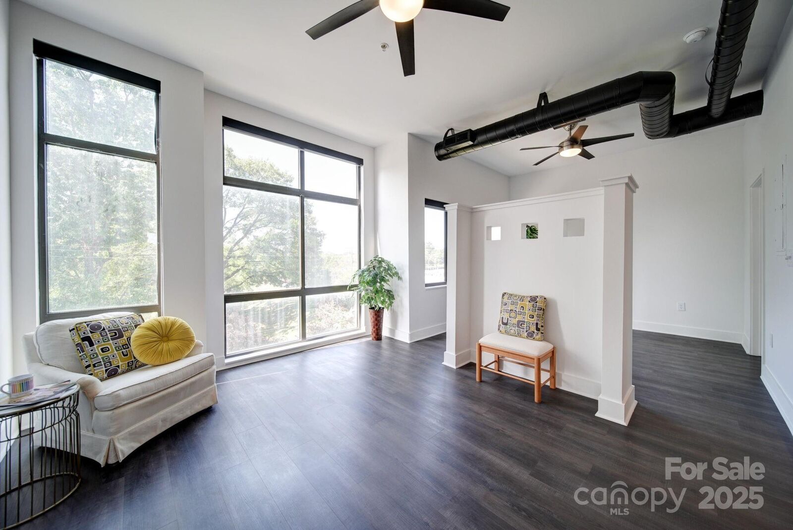 Property Photo:  514 W 10th Street 304  NC 28202 