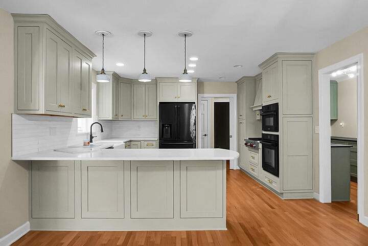 Property Photo:  1014 S Main Street  SC 29483 