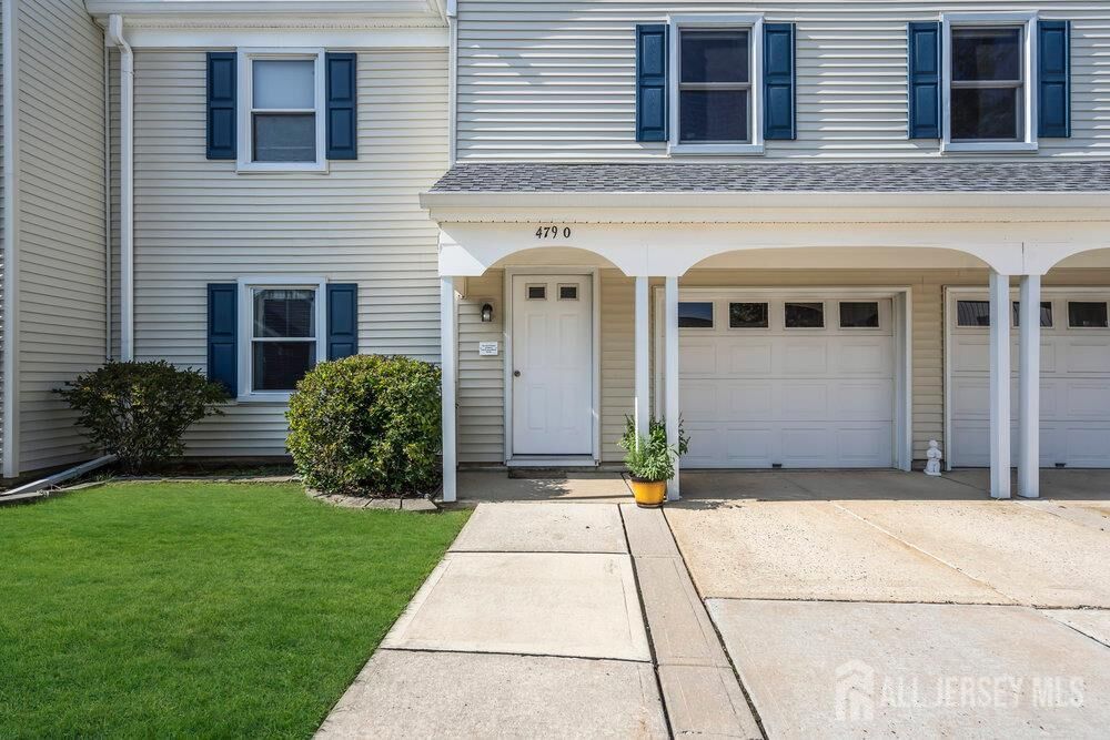 Property Photo:  479 Newport Way  NJ 08831 