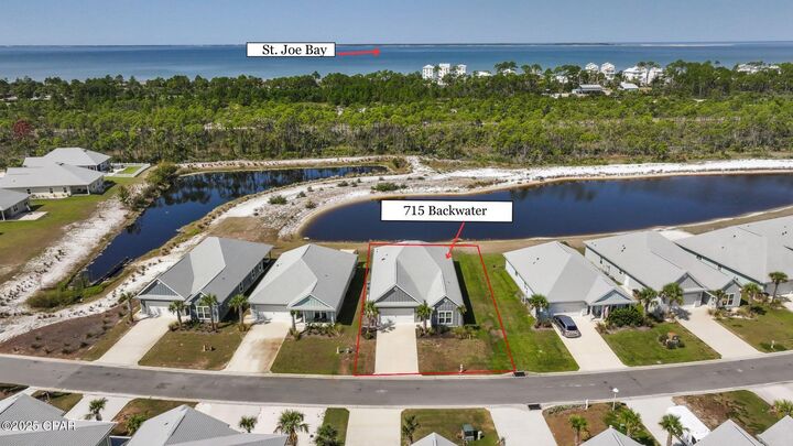 Property Photo: 715 Backwater Road FL 32456