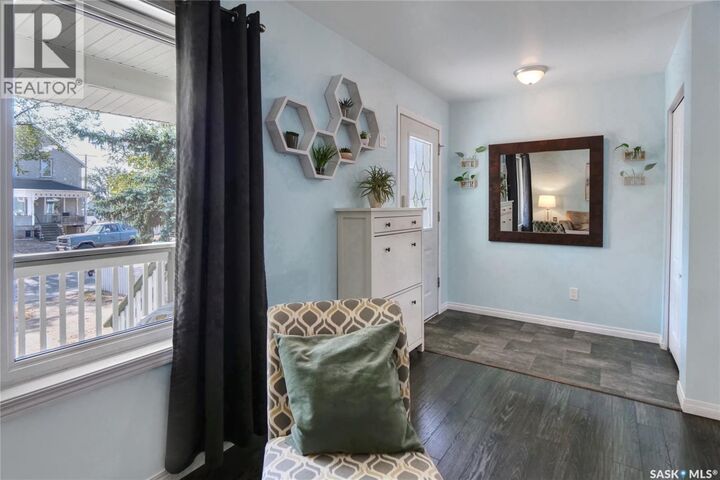 Property Photo:  908 Stadacona Street E  SK S6H 0K8 