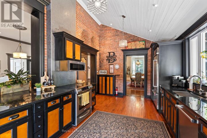 Property Photo:  7-9 O'Dell Street  ON L1C 0R5 