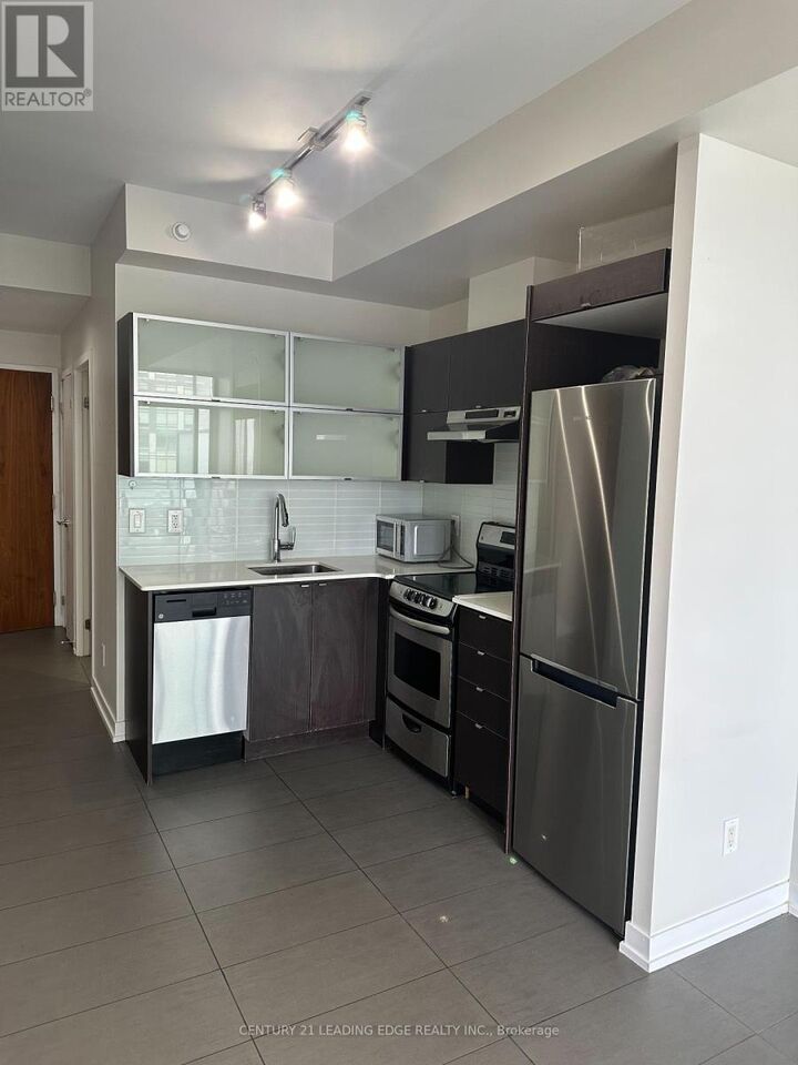 Property Photo: 170 Fort York Boulevard 2705 ON M5V 0E6
