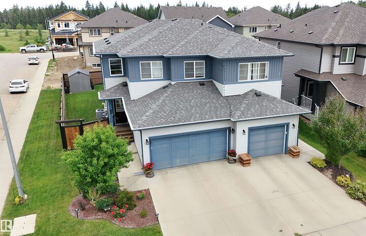 121 Harvest Ridge Drive  Spruce Grove AB T7X 0V9 photo