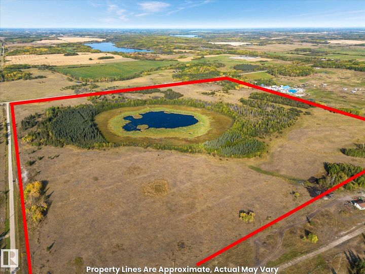 Property Photo:  Highway 777 & Twp. 563  AB T0E 1V0 