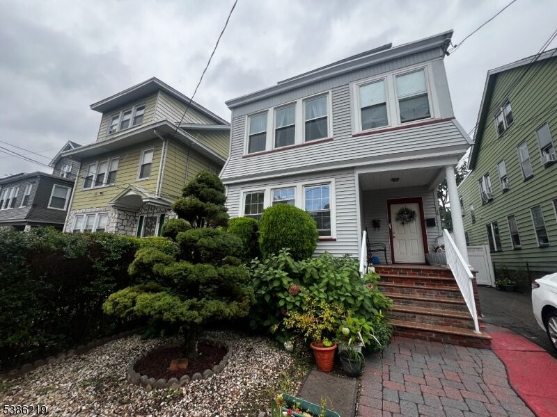 Property Photo:  26 Harding Ter 1  NJ 07112